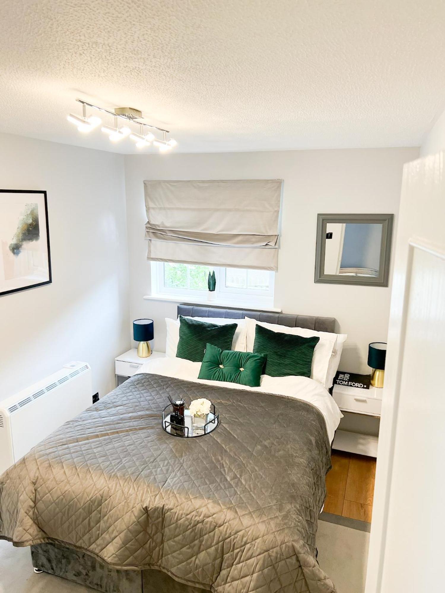 Beautiful Apartment In Beckton With Private Entrance And Garden ロンドン エクステリア 写真